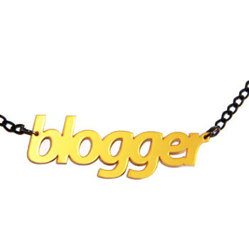 naked-design-blogger-gold