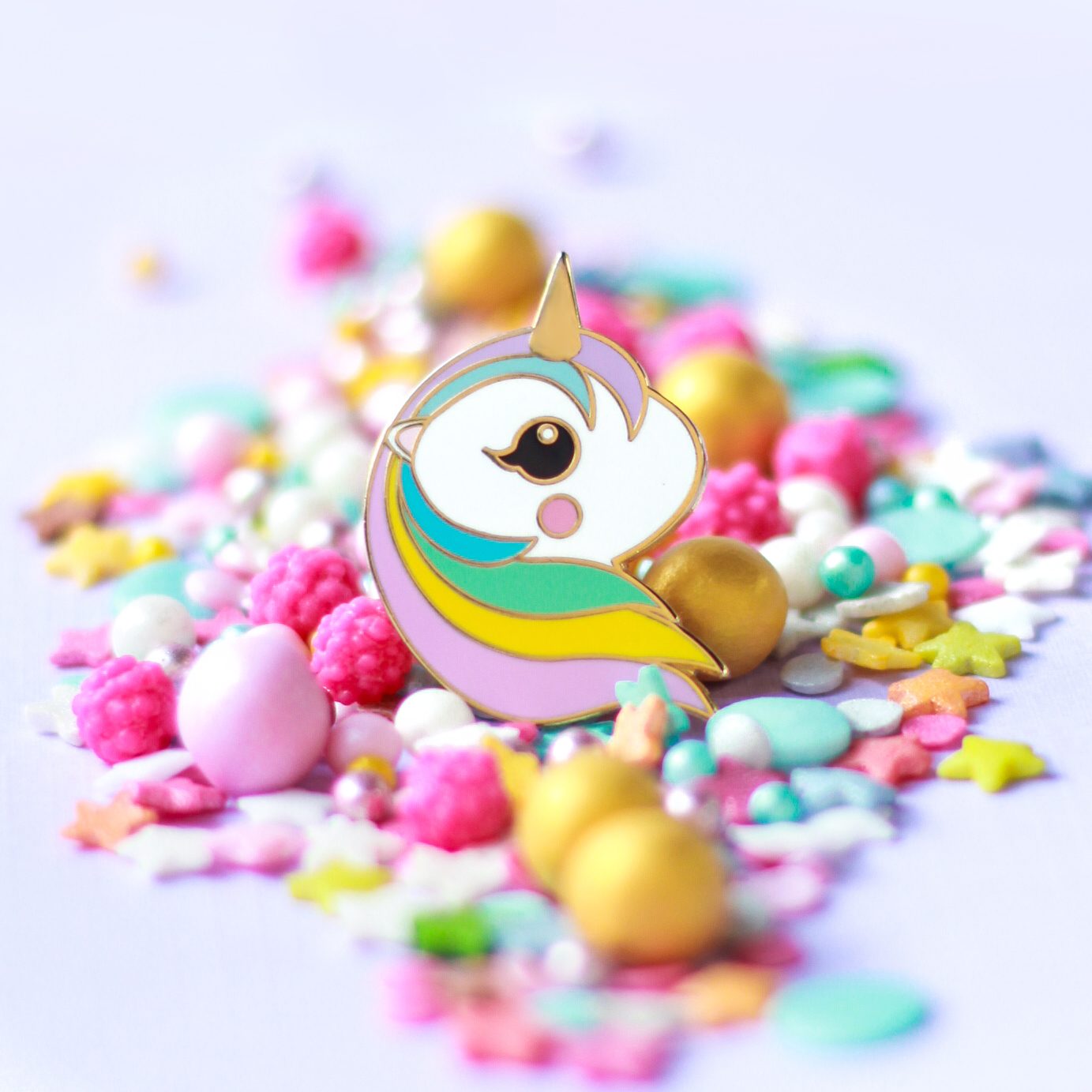 studio inktvis pastel unicorn pin