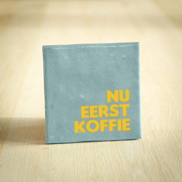 tegel nu eerst koffie