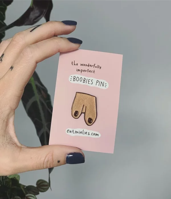 Eat Mielies Pin boobies bruin