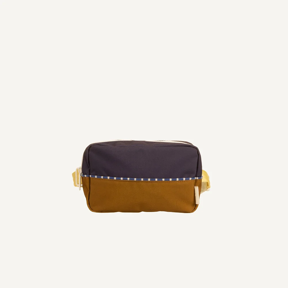 sticky lemon fanny pack in de kleuren paars en goudbruin met lichtgele band